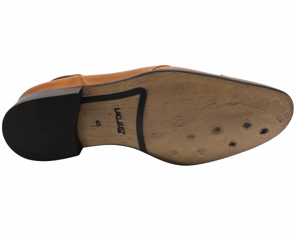 Underside of the brown ankle boot: wood-grain finish, Lacuzzo logo and black heel piece