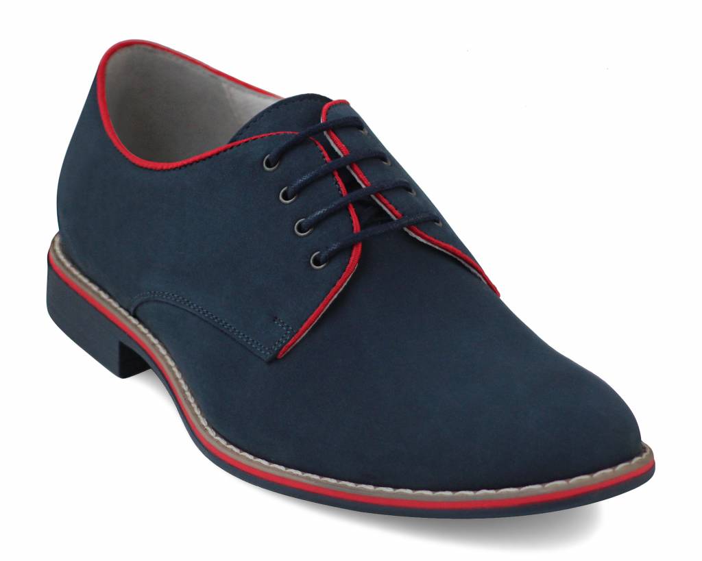 Front three-quarter view of the navy derby shoe with four-eyelet lacing and grey lining