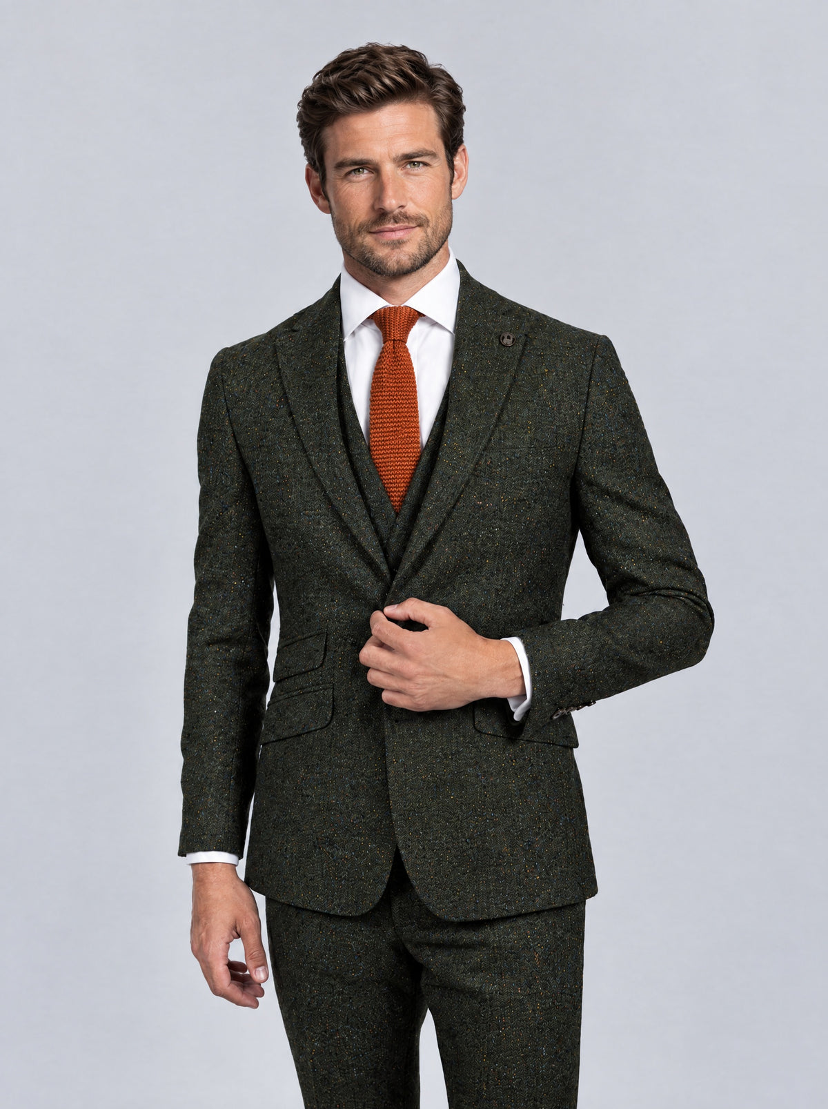 Green Multi Fleck Tweed Suit – front, worn with a bronze knitted silk tie