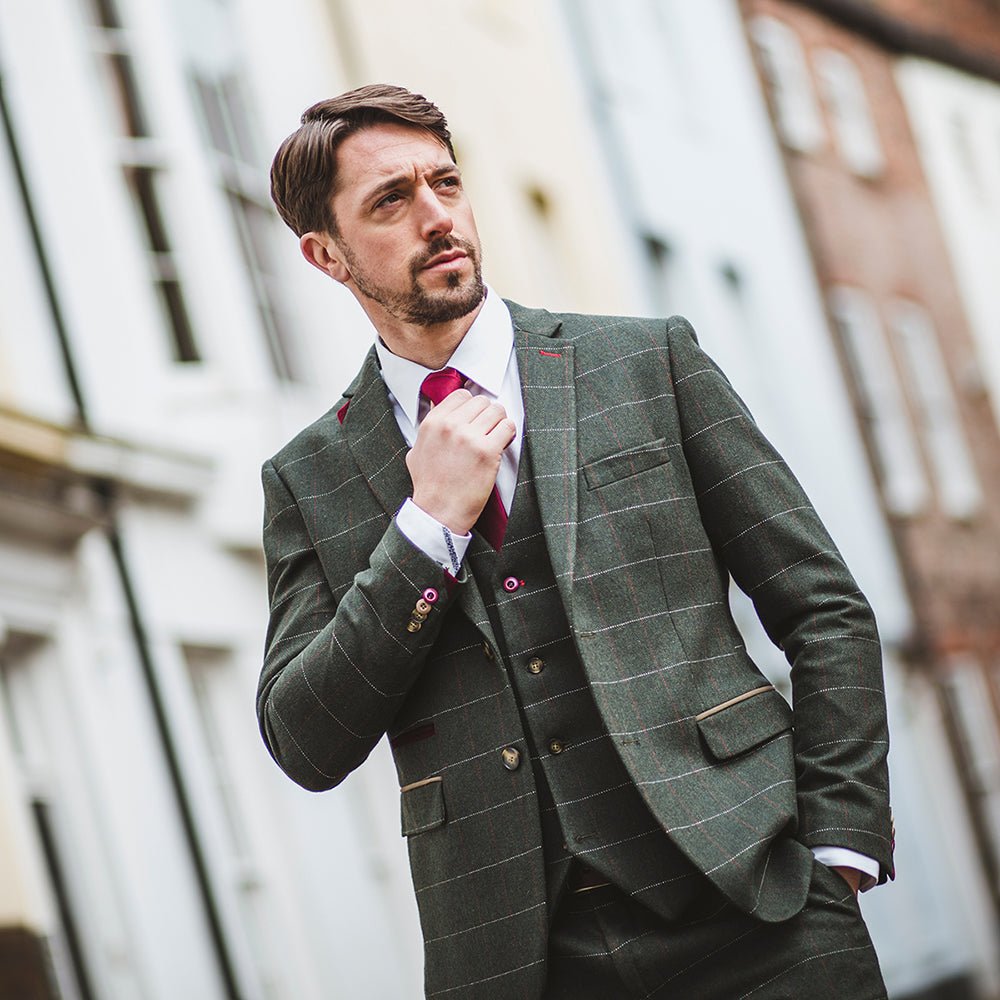 Harold Green Tweed Suit Outfit – Jacket, Waistcoat & Trousers with White Remus Shirt, Burgundy Silk Tie & Pocket Square - Leonard Silver Get the Look