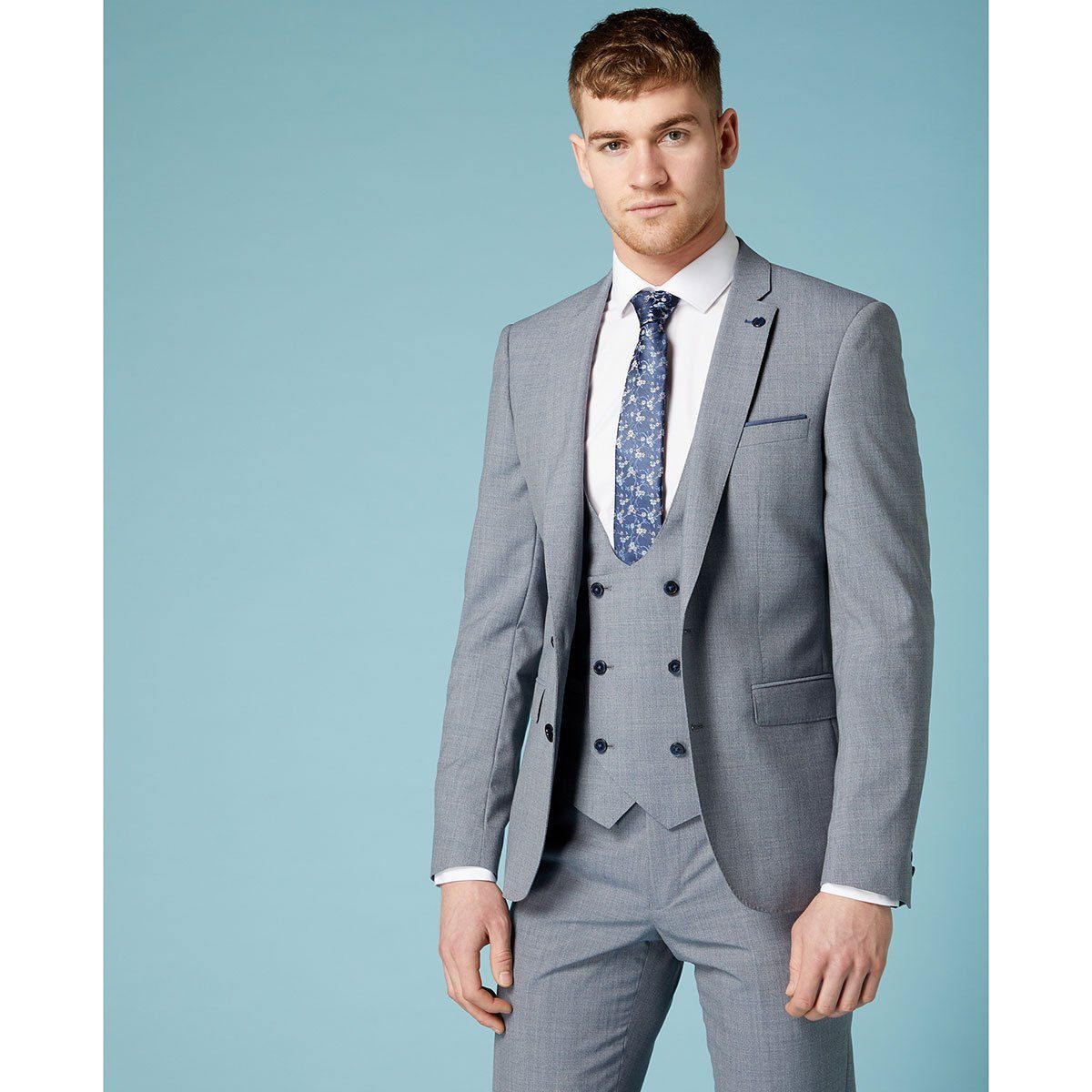 Remus Uomo Cool Grey 3 Piece Wool Suit | Leonard Silver Remus Uomo Cool Grey 3 Piece Wool Suit | Leonard Silver