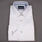 Pointy Collar White - John Victor